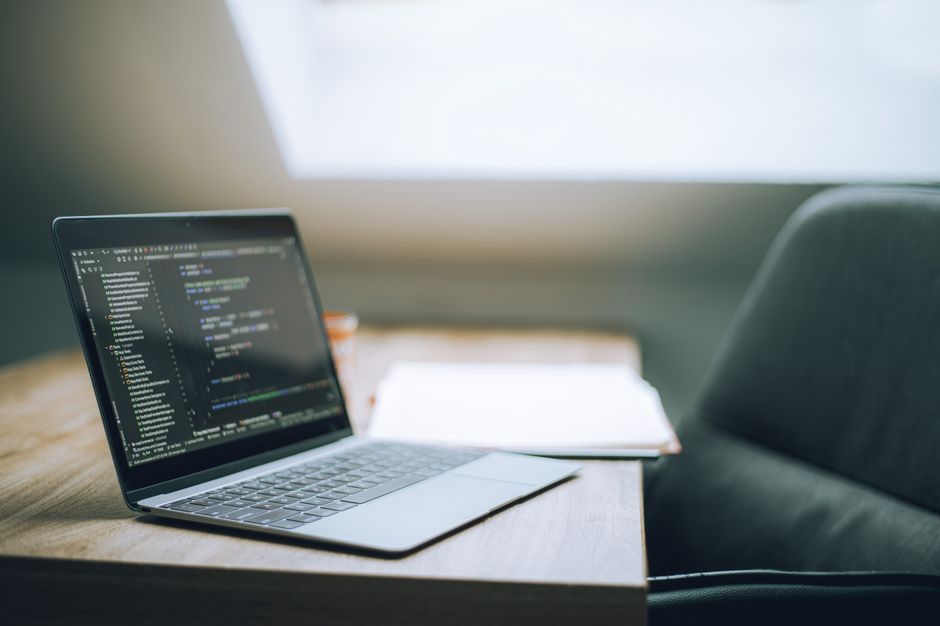 How to Build SwiftUI Views from Model Subclasses That Update How to Build SwiftUI Views from Model Subclasses That Update