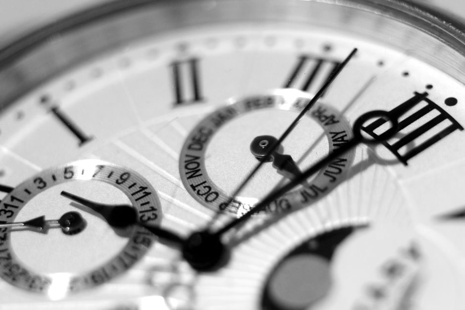 Swift Date: Get the Current Hour and Minute Without a Formatter Swift Date: Get the Current Hour and Minute Without a Formatter